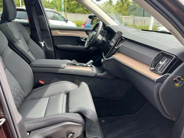 Volvo XC90 T8 Plus — photo 28