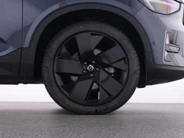 Volvo XC40 B3 Plus — photo 21