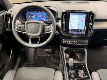 Volvo XC40 B3 — photo 6