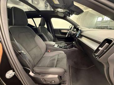 Volvo XC40 B3 — photo 10