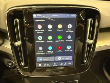 Volvo XC40 B3 — photo 15