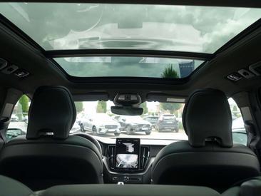 Volvo XC60 B5 Plus — photo 25