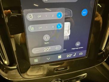Volvo XC40 B3 — photo 17