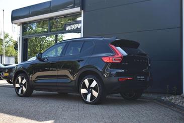 Volvo XC40 Recharge Core — photo 2