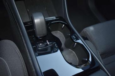 Volvo XC40 Recharge Core — photo 19