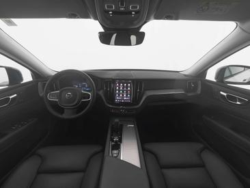 Volvo XC60 B5 Plus — photo 3