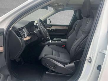 Volvo XC90 T8 Plus — photo 2