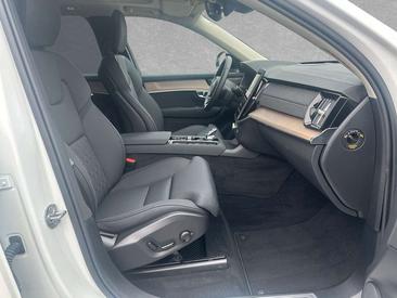 Volvo XC90 T8 Plus — photo 3