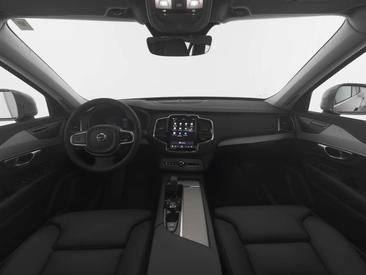 Volvo XC90 B5 Plus — photo 3