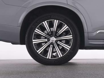 Volvo XC90 B5 Plus — photo 22