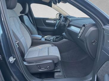 Volvo XC40 B3 Plus — photo 3