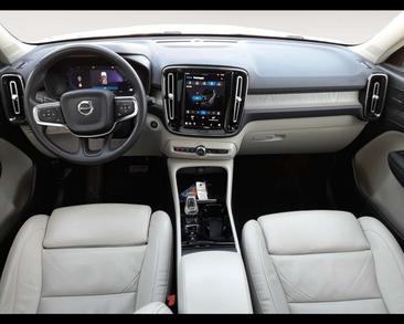 Volvo XC40 B4 Ultimate — photo 10