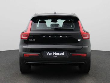 Volvo XC40 Recharge Core — photo 4