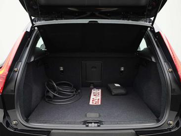 Volvo XC40 Recharge Core — photo 13