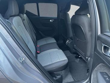 Volvo XC40 B4 Plus — photo 4