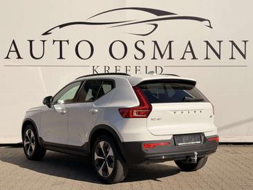 Volvo XC40 B3 Plus — photo 2