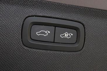 Volvo XC90 T8 Recharge Ultimate — photo 41
