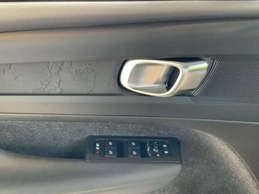 Volvo C40 Recharge PLUS — photo 14