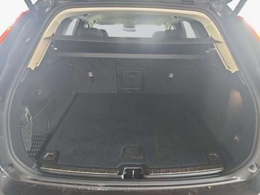 Volvo XC60 B5 Plus — photo 11
