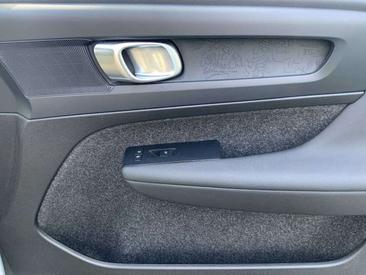 Volvo C40 Recharge PLUS — photo 12