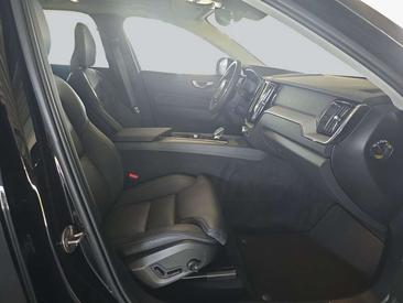 Volvo XC60 B5 Plus — photo 8