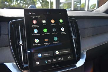 Volvo XC90 T8 Recharge Ultimate — photo 20