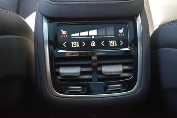 Volvo XC90 T8 Recharge Ultimate — photo 25
