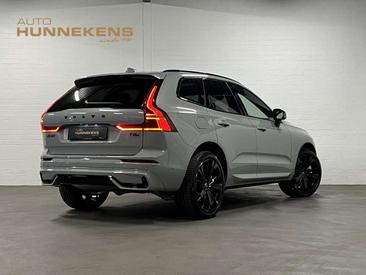 Volvo XC60 T8 Recharge — photo 2