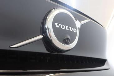 Volvo XC60 — photo 9