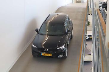 Volvo XC60 — photo 16