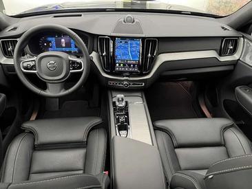 Volvo XC60 — photo 8