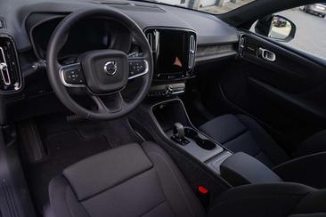 Volvo XC60 — photo 10