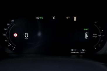 Volvo XC60 — photo 16