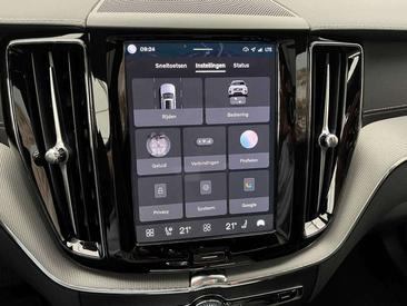 Volvo XC60 — photo 18
