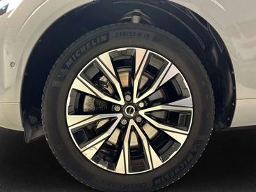 Volvo XC60 B4 Plus — photo 13