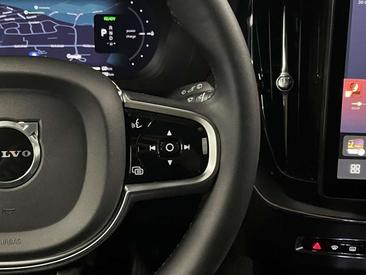 Volvo XC60 T8 Recharge — photo 20