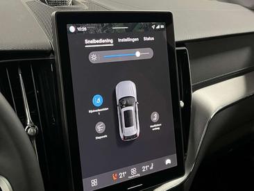 Volvo XC60 T8 Recharge — photo 25