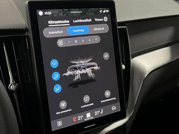 Volvo XC60 T8 Recharge — photo 22