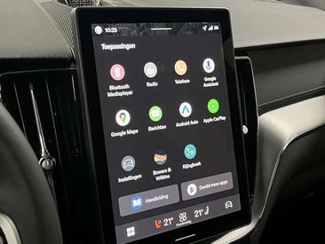 Volvo XC60 T8 Recharge — photo 30