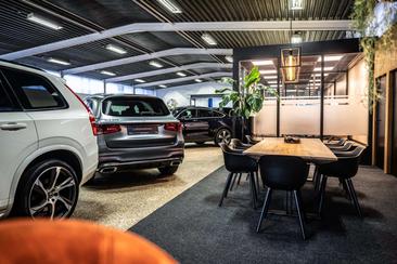 Volvo XC60 T8 Recharge — photo 43