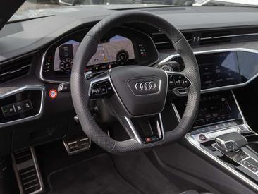 Audi RS7 — photo 13
