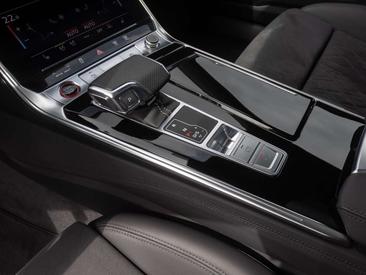 Audi RS7 — photo 15
