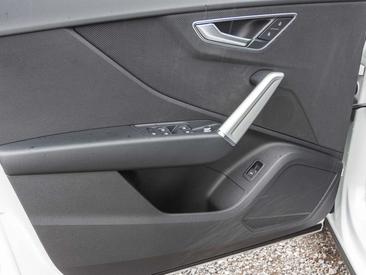 Audi Q2 S Line 35 TFSI — photo 12
