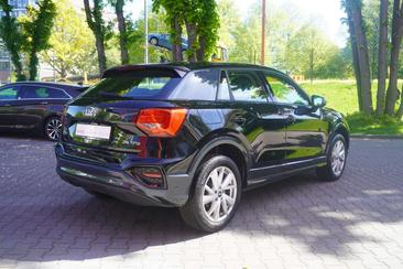 Audi Q2 Advanced 35 TFSI — photo 5