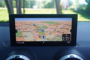 Audi Q2 Advanced 35 TFSI — photo 16