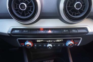 Audi Q2 Advanced 35 TFSI — photo 19