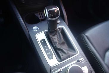 Audi Q2 Advanced 35 TFSI — photo 20