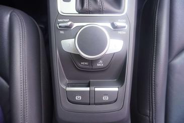 Audi Q2 Advanced 35 TFSI — photo 21