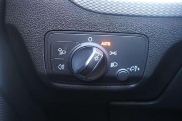 Audi Q2 Advanced 35 TFSI — photo 22