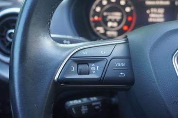 Audi Q2 Advanced 35 TFSI — photo 24